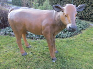 Kalb Gartenfigur lebensgross, braun, 100 cm hoch