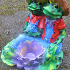 2 Frösche hinter einer Seerose zum Bepflanzen, 47 cm hoch