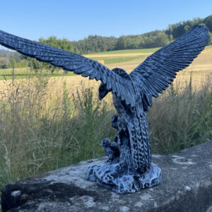 Gartendekofigur Adler mit Jungem in Betonoptik, 54 cm hoch 2