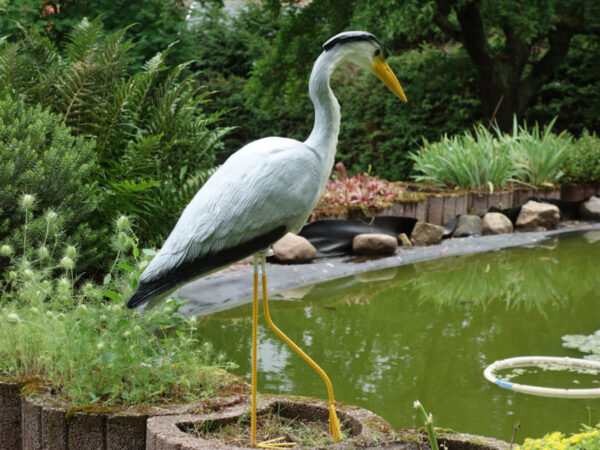 Grosse Dekofigur Fischreiher für den Garten, 95 cm hoch 2