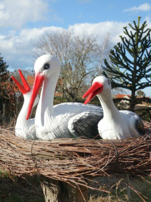 3er Storchenfamilie im Nest als Gartendeko, Ø 80 cm