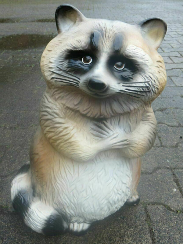 Niedliche Waschbärenfigur für Gartendeko, 45 cm hoch