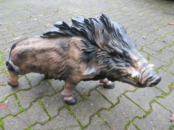 Deko Wildschweinfigur Überläuferkeiler, 77 cm lang 2