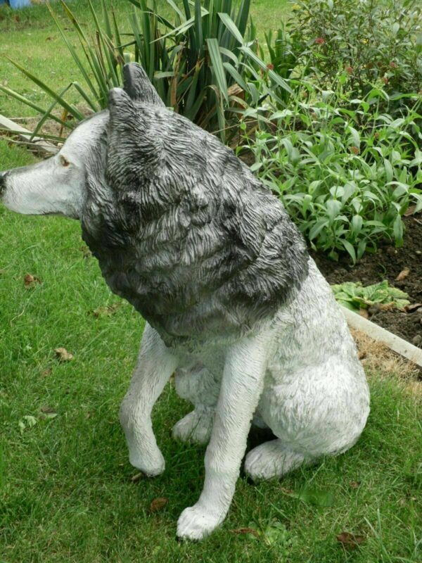 Gartendekofigur sitzender Wolf, 69 cm hoch 3
