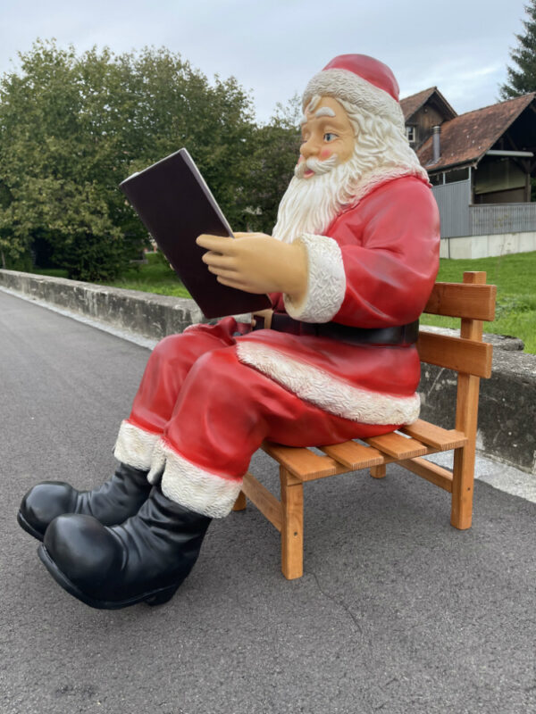 Weihnachtsmann Figur sitzend für draussen, mit Stuhl, H: 95cm 2