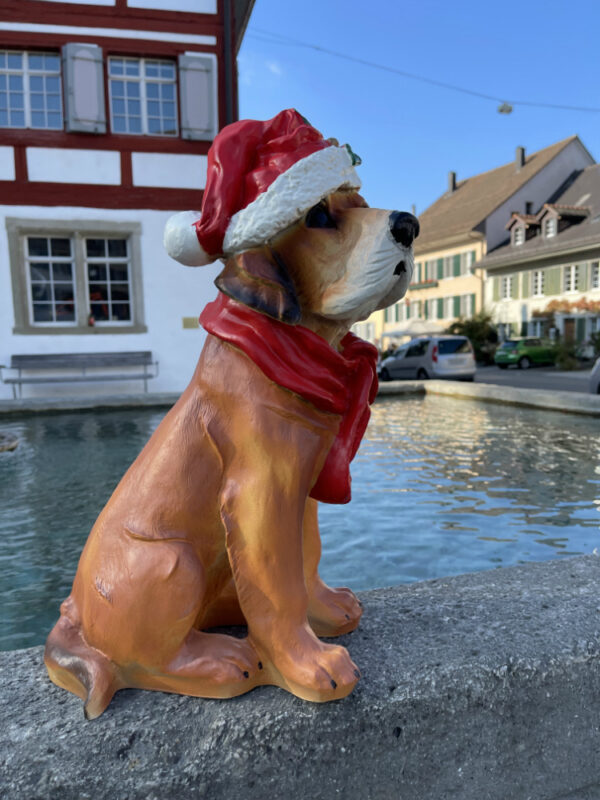 Weihnachtsfigur Deko Hund mit Nikolausmütze, 45 cm hoch 10
