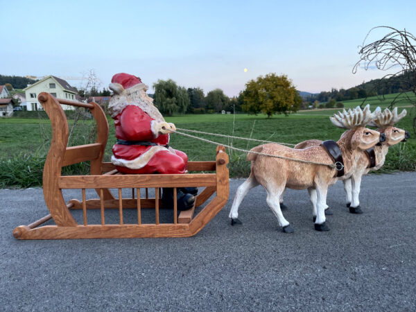 Weihnachtsschlitten mit Rentieren und Nikolaus, 160 cm lang 2